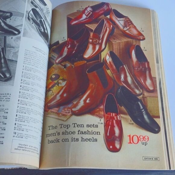 Vintage Eaton's Fall and Winter 1970 Catalog - Picture 4 of 8